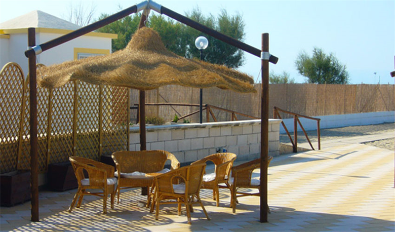 Gazebo di Paglia Africana